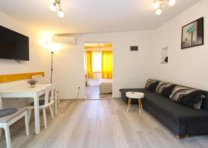 Milan 2409 *